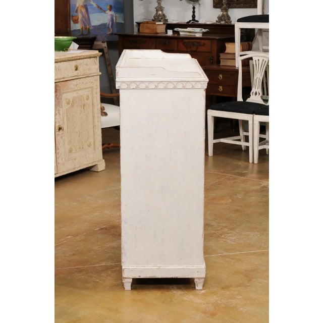 Beige Swedish 1810s Gustavian Period Painted Sideboard with Carved Diamond Motifs For Sale - Image 8 of 13