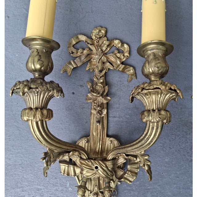 C1900 Antique French Louis XVI Gold Bronze Ribbon, Tassel, Fruit Detailed Wall Sconces Set of 4 For Sale - Image 4 of 18