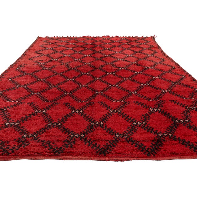 Moroccan Vintage Red Beni Mrirt Moroccan Rug - 05'06 X 09'11 For Sale - Image 3 of 9
