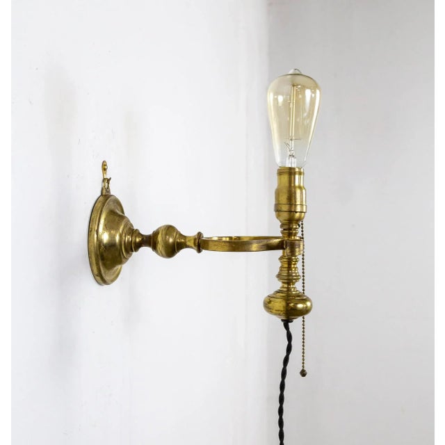 Nautical Late 19th Century Brass Gimbal Ship Sconce For Sale - Image 3 of 11