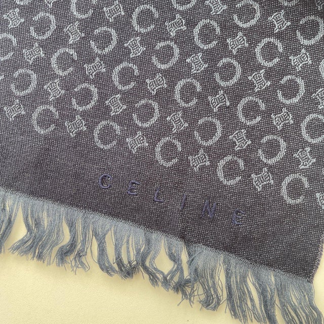 Celine Celine Navy Blue Reversible 60% Cashmere 40% Wool Scarf For Sale - Image 4 of 9