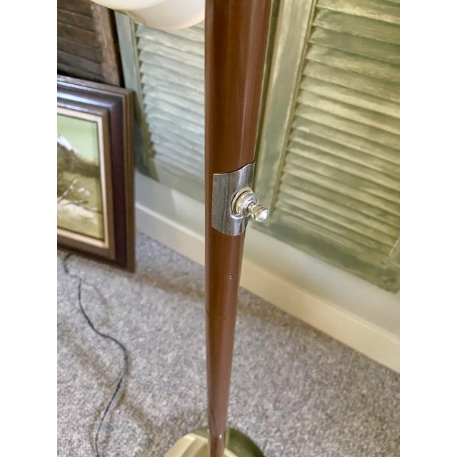 Vintage 1960s Midcentury 3-Light Floor Lamp Attributed to Gerald Thurston for Lightolier ~ Silver and Brown Floor Lamp With 3-Way Switch For Sale - Image 9 of 14