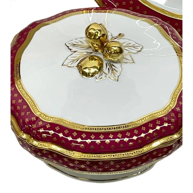 Limoges Dinner Service in Polished Gilding with Agate from Raynaud & Co., Set of 199 For Sale - Image 3 of 12