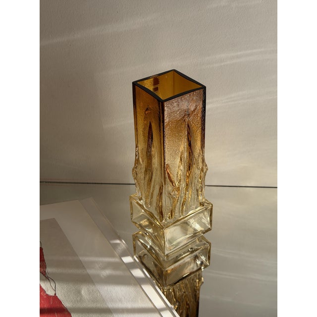 Brutalist Art Glass Amber Liekki Vase by Eino Wänni for Kumela, Finland, 1970s For Sale - Image 4 of 13