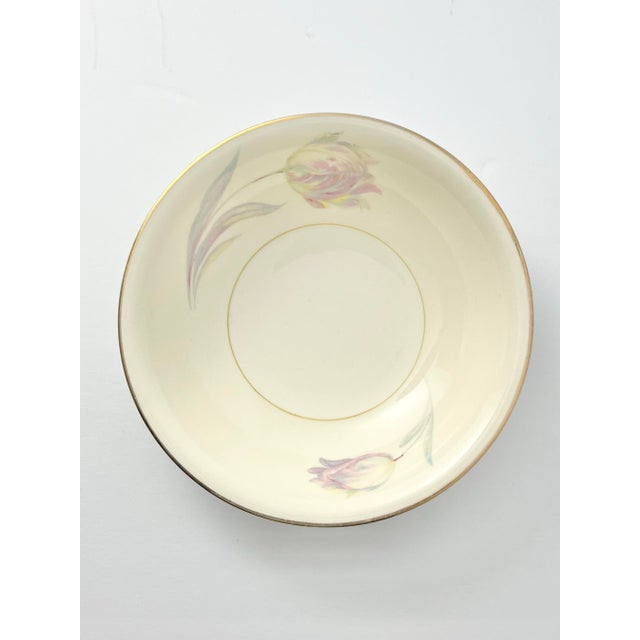 Contemporary 1940s Homer Laughlin “Tulip” Set of 6 Ceramic Dessert Bowls For Sale - Image 3 of 5