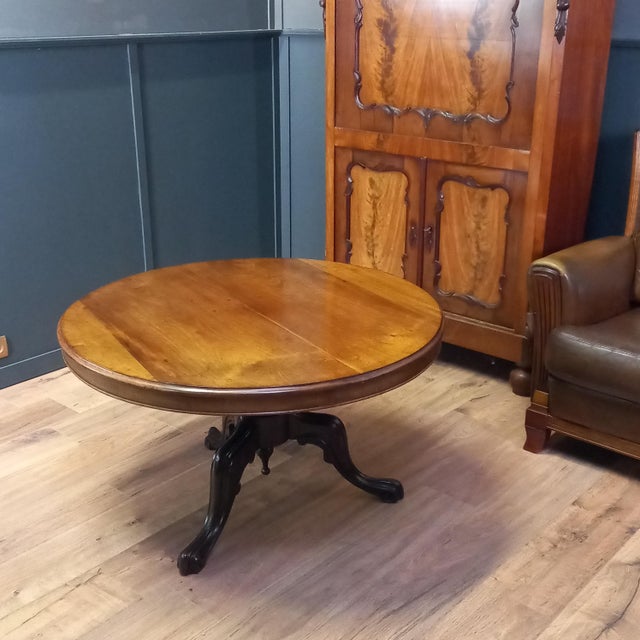 English Tilt-Top Coffee Table, 1840 For Sale - Image 5 of 9