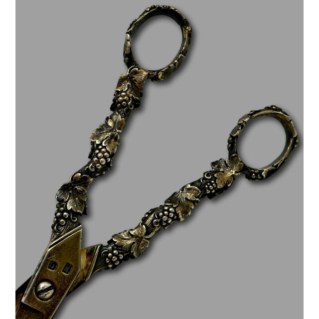 Outstanding Fine Quality Antique London England Georgian Sterling Silver Grape Shears For Sale - Image 10 of 18