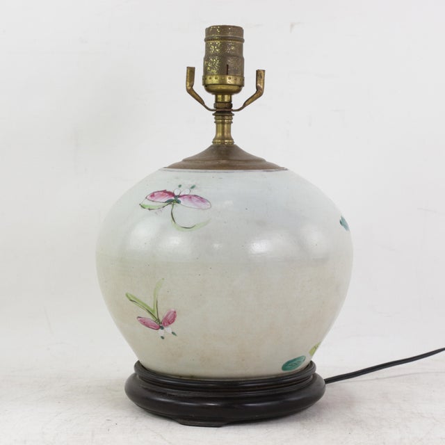 Vintage Famille Rose Porcelain Vase Lamp With Pink Lotus Blossom and Water Lily Motif For Sale - Image 4 of 14