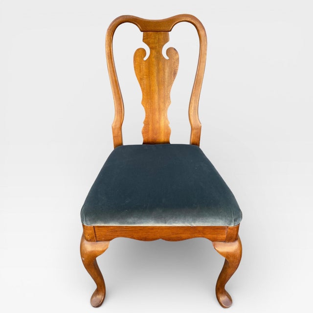 Late 20th Century Set of Six Thomasville Queen Anne Walnut Dining Chairs For Sale - Image 15 of 18