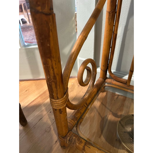 Mid 20th Century Vintage 4 Tier Chinoiserie Hollywood Regency Etagere or Bakers Rack With Glass Shelves For Sale - Image 10 of 11