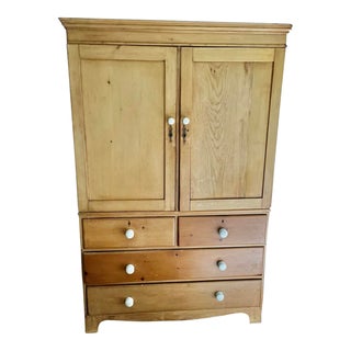 Late 19th Century Pine Cupboard For Sale