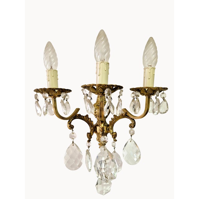 Bronze and Crystal Wall Lamps in the style of King Umberto of Savoy, 1890s, Set of 2 For Sale - Image 3 of 11
