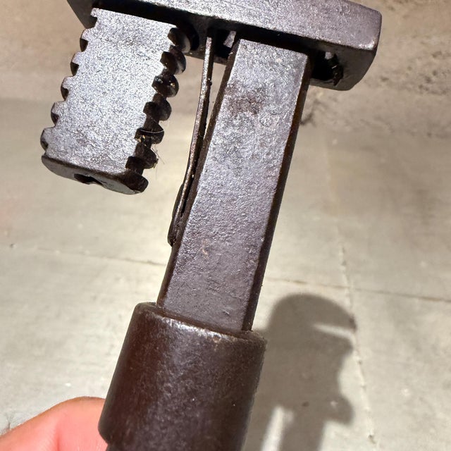 Vintage Stillson-Pattern Adjustable Pipe Wrench Classic Wooden Handle For Sale - Image 15 of 17