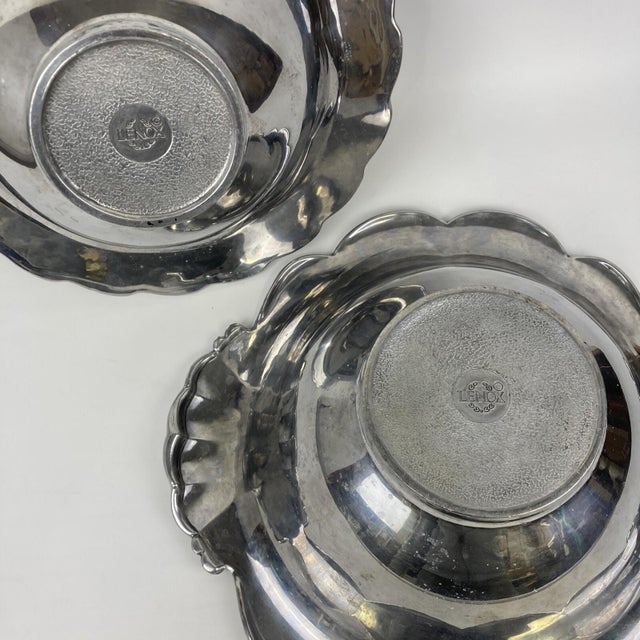 Metal Late 20th Century Lenox Olive Leaf Branch Floral Serving Bowl Set Metal Silver en Provence - Set of 2 For Sale - Image 7 of 9