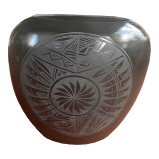 Native American Navajo Marvin Blackmore Black Pottery Oval Vase For Sale
