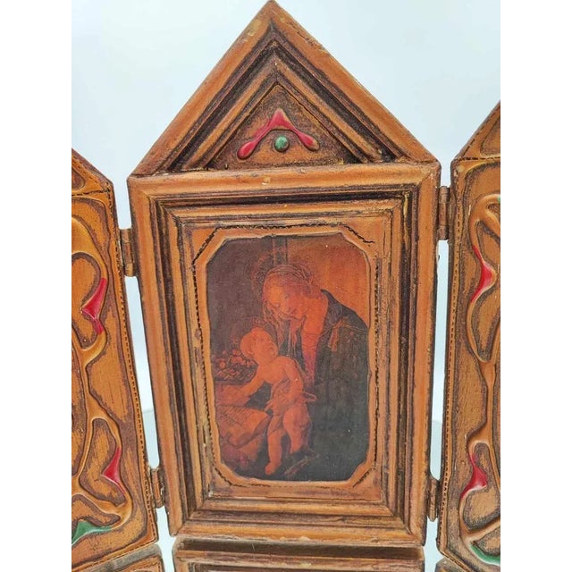 Wooden triptych, vintage 1950s-1970s, dimensions: width 24.7 cm, height 23 cm, depth 1.7 cm.