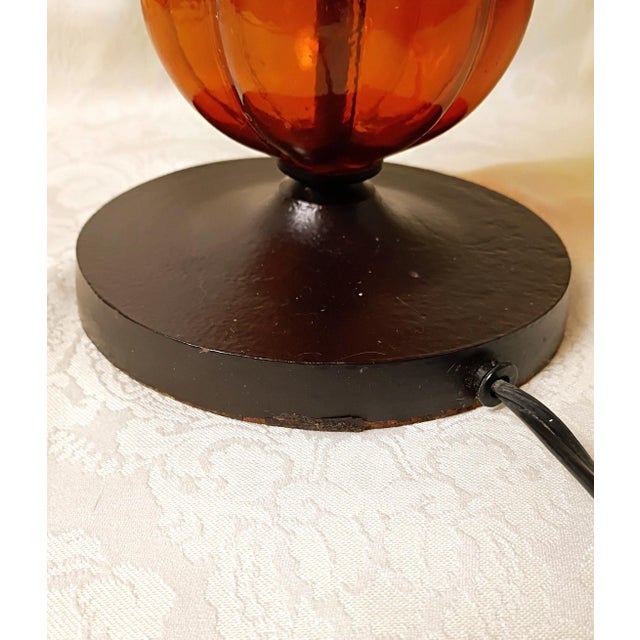 Vintage Pier 1 Amber Glass Pumpkin Table Lamp Art Nouveau Copper Shade Cozy 60s 70s Retro Autumn Whimsy Decor Nostalgic Fall Lighting For Sale - Image 11 of 14