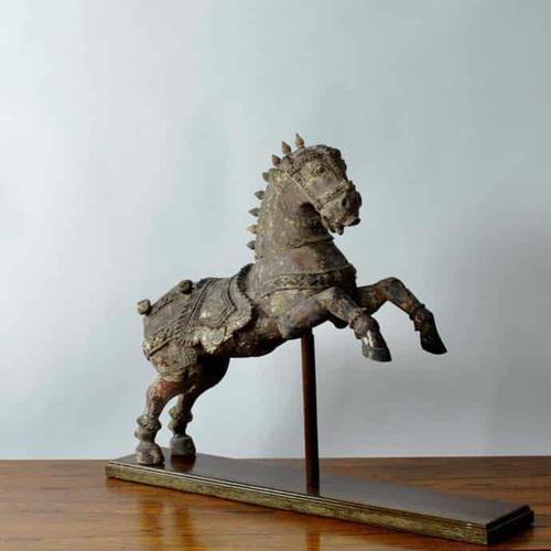 Indian Hindu Wooden Vahanna Horse, 1890s For Sale - Image 11 of 15