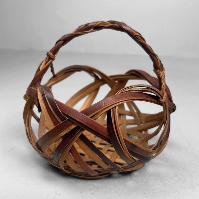 Japanese Hanakago Bamboo Ikebana Basket, 1950s For Sale - Image 13 of 13