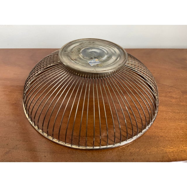 1960s Vintage Mid Century Modern Silverplated Round Wire Bread Basket by Pm Italy 1960's For Sale - Image 5 of 9