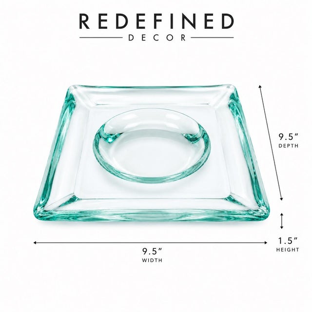 A stunning vintage vide poche by Fontana Arte, the legendary Italian glass and lighting manufacturer whose designs remain...