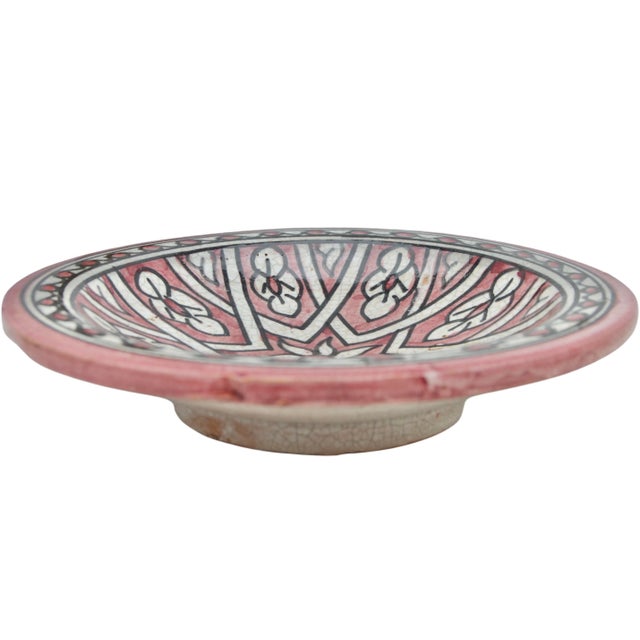 Antique Moroccan Arabesque-Motif Ceramic Plate For Sale In New York - Image 6 of 8