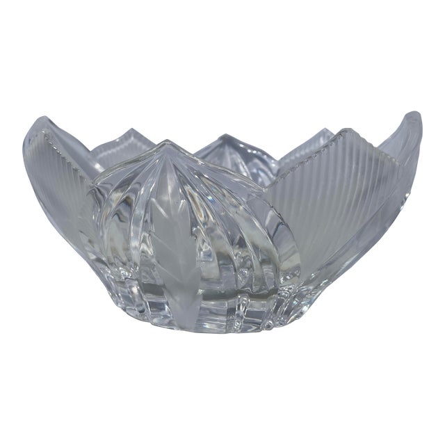 1920s Ard Deco Etched Cut Glass Candy Dish Tulip Flower For Sale