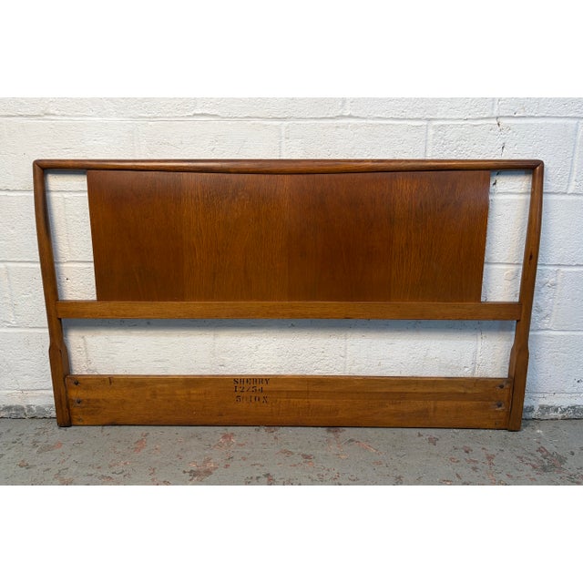 Mid-Century Modern Curved Walnut Headboard For Sale - Image 4 of 10