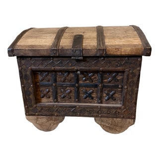 Small Vintage Carved Indian Wooden Chest, 1940s For Sale
