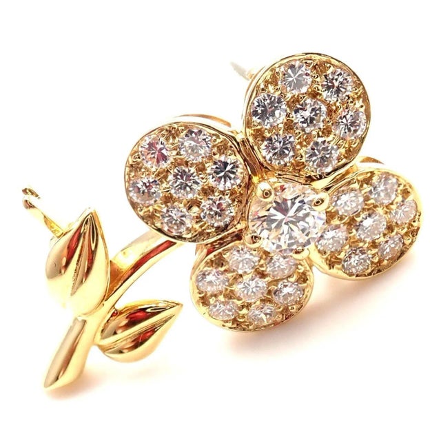 Van Cleef & Arpels Van Cleef & Arpels Diamond 18k Yellow Gold Flower Pin Brooch For Sale - Image 4 of 10