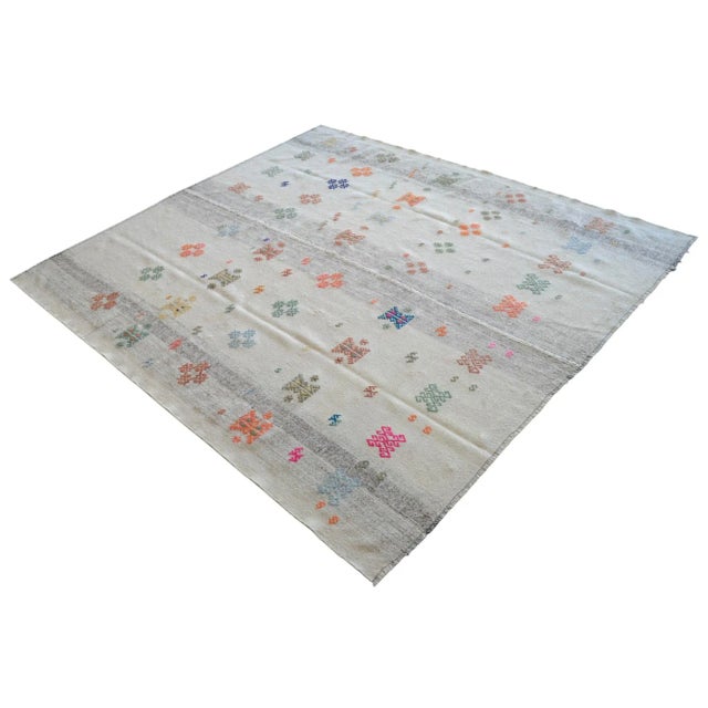 Exceptional Vintage 1950s Turkish Kilim Rug With Cicim Weave, 5'10" X 6'9" For Sale - Image 6 of 10