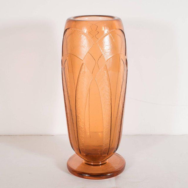 Art Deco Vase in Translucent Cognac with Cubist Geometric Patterns For Sale - Image 4 of 9