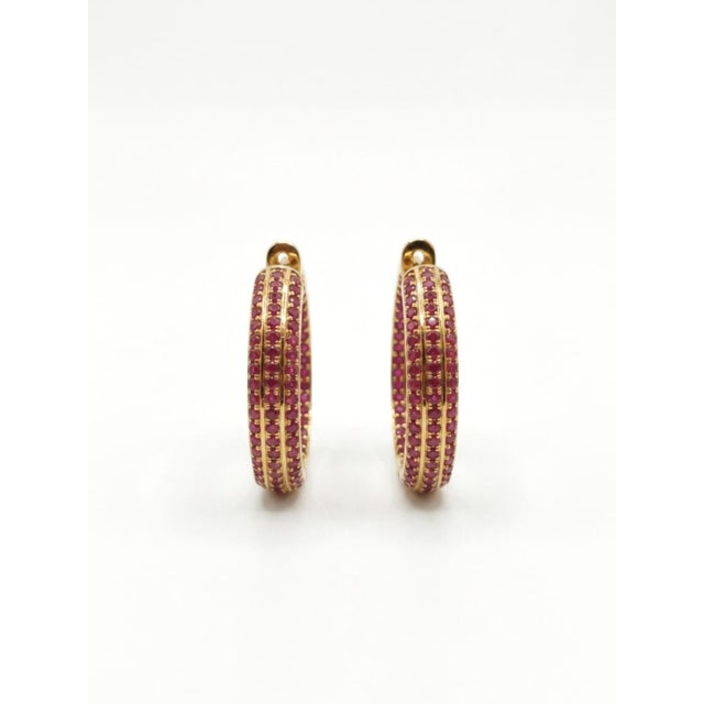 GEMSTONE DETAILS RUBY WEIGHT: 1.51 CTS 18K GOLD NET WEIGHT: 10.97 GRAMS GROSS WEIGHT: 11.27 GRAMS CODE: BH FOLLOW Monalisa...