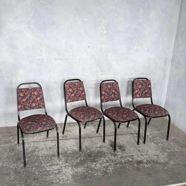 Mid-Century Tubular Metal Stacking Dining Chairs, Set of 4 For Sale - Image 4 of 7