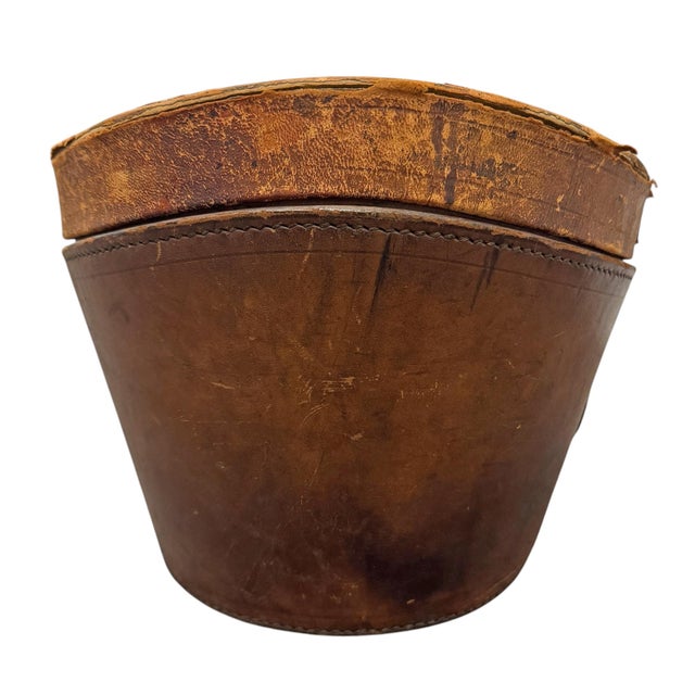 Late 19th Century 19th Century Top Hat and Leather Hat Box For Sale - Image 5 of 12