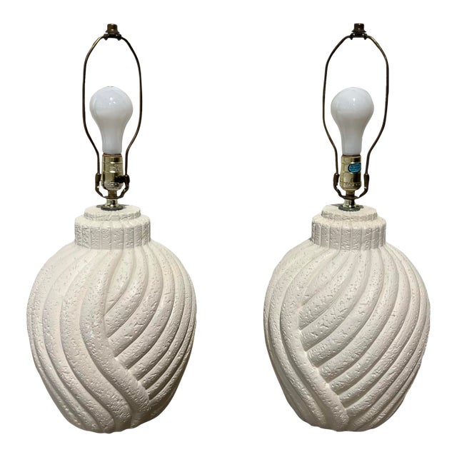 Pair of Vintage Post-Modern White Swirling Plaster Table Lamps For Sale