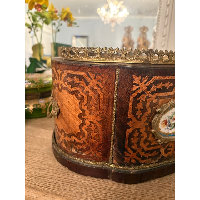 Wood Early 20th Century Napoleon III Style Parquetry Jardiniere With Sevres Style Plaques For Sale - Image 7 of 9