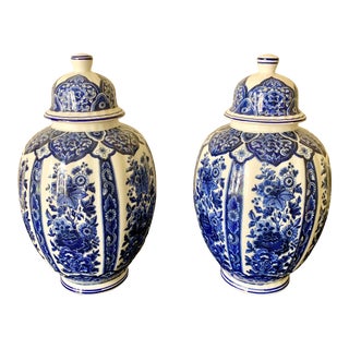 Italian Blue and White Porcelain Ginger Jars by Ardalt Blue Delfia, Pair For Sale