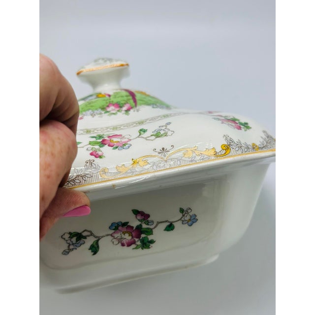 1950s Vintage Chinoiserie Covered Serving Dish For Sale - Image 5 of 8