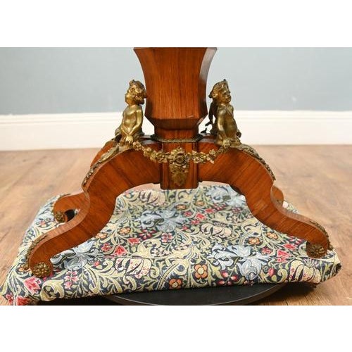 Antique French Napoleon III Centre Table in Kingwood, 1870 For Sale - Image 5 of 15