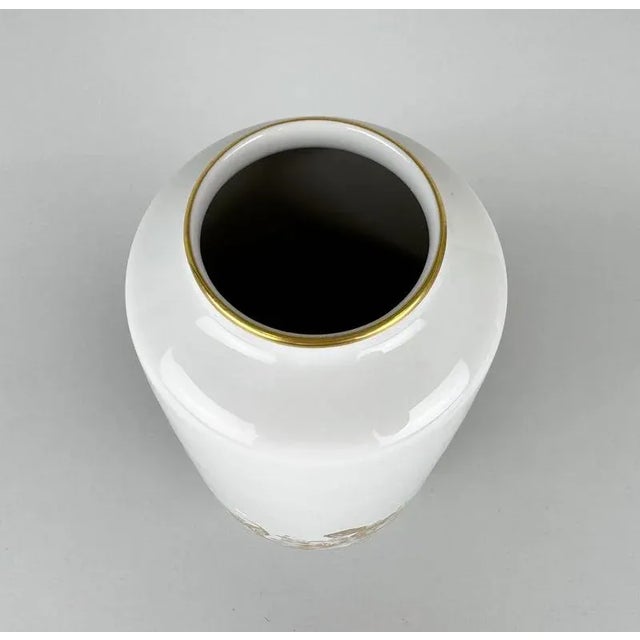 1970s Large Porcelain Vase attributed to Hutschenreuther, 1970s For Sale - Image 5 of 7