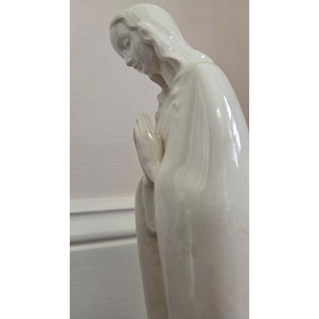 1950s Goebel Sacrart West German Porcelain Praying Madonna Figurine For Sale - Image 11 of 17
