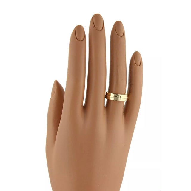 Tiffany and Co. Tiffany & Co. T Two 18k Yellow Gold 5.5mm Wide Band Ring - Size 5.5 For Sale - Image 4 of 4