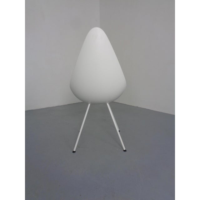 3110 Drop Chair by Arne Jacobsen for Fritz Hansen, 2018 For Sale - Image 9 of 15