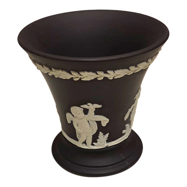 Vintage MCM Wedgwood Black Jasperware Trumpet Vase For Sale