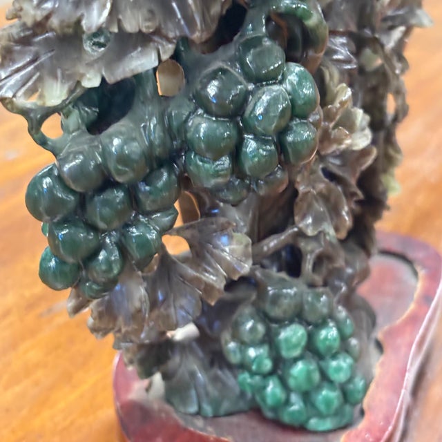 20th Century Chinese Art Jade Vase Sculpture, 1900 For Sale - Image 3 of 12