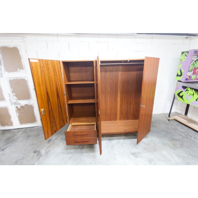 Scandinavian Teak Wardrobe by Eric Grinwis Holland, 1960s For Sale - Image 10 of 18