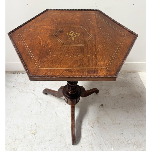2000 - 2009 19th Century Napoleon III Tilting Pedestal Table in Mahogany For Sale - Image 5 of 12