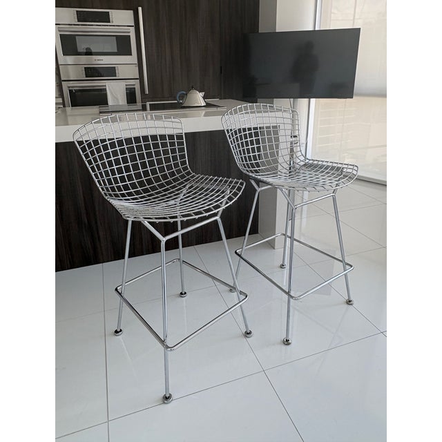 Mid-Century Modern Harry Bertoia Bar Stools for Knoll | Polished Chrome | Set of 2 For Sale - Image 3 of 15