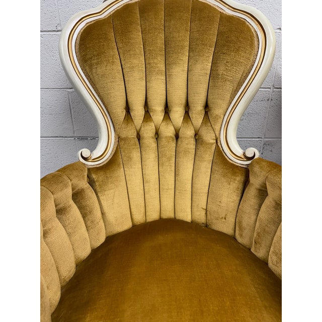Early 20th Century Vintage Pelham Shell & Leckie Hollywood Regency Bergere Lounge Chairs - Pair For Sale - Image 5 of 18